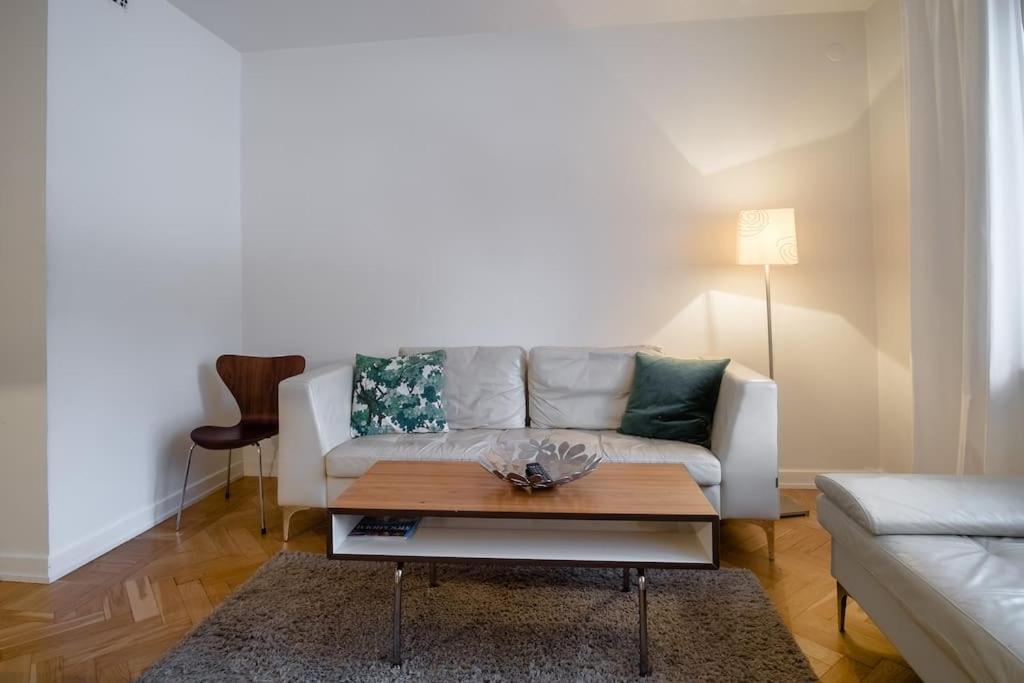 Stockholm Checkin Apartment Alvik ภายนอก รูปภาพ