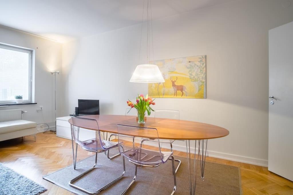 Stockholm Checkin Apartment Alvik ภายนอก รูปภาพ